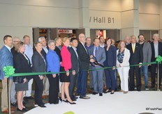 Official opening of PMA 2018 in Orlando. David Marguleas, PMA's Board Chair, cuts the ribbon.